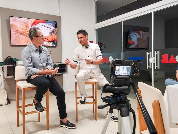 Márcio Gomes em entrevista sobre consultoria empresarial em Cascavel